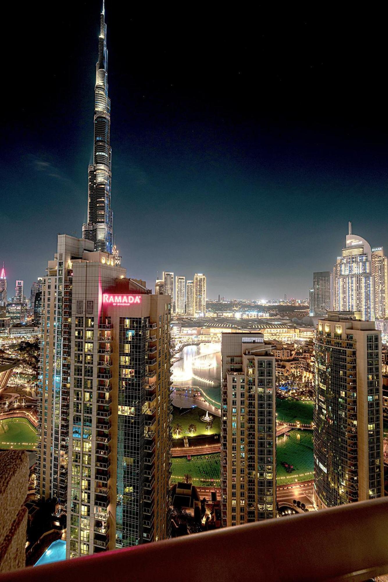 The Signature Burj Khalifa View With Terrace * Дубай